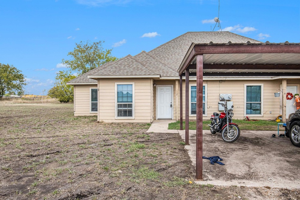 117 Collett Ct, Weatherford, TX 76088 - photo 1