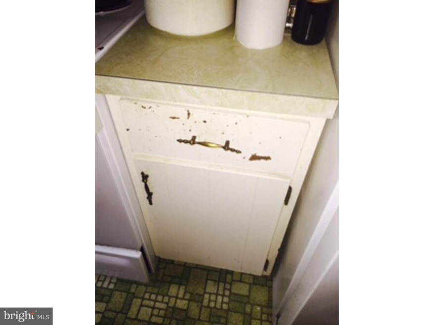 329 E Edgewater Way, Newark, DE 19702 - photo 1