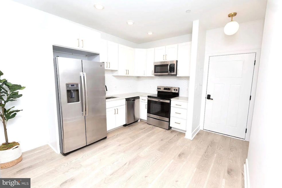 1702 Light St unit 401, Baltimore, MD 21230 - photo 1