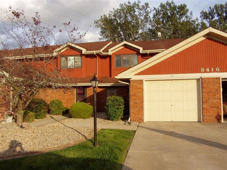 8416 Fairbanks St, Crown Point, IN 46307 - photo 1