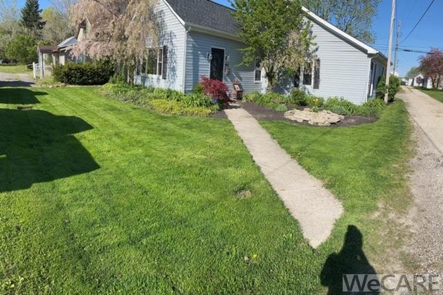 416 Edwards St, Ada, OH 45810 - photo 1