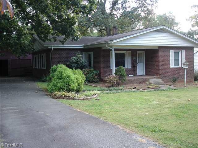 213 Mcknight St, Asheboro, NC 27203 - photo 1