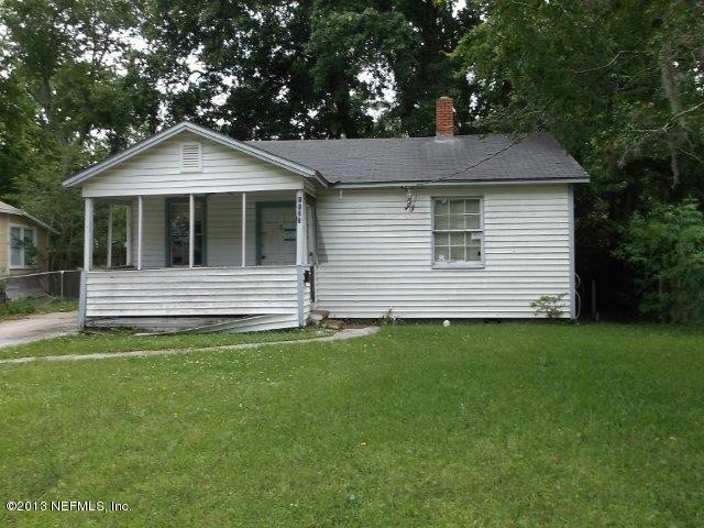 1127 Wycoff Ave, Jacksonville, FL 32205 - photo 1