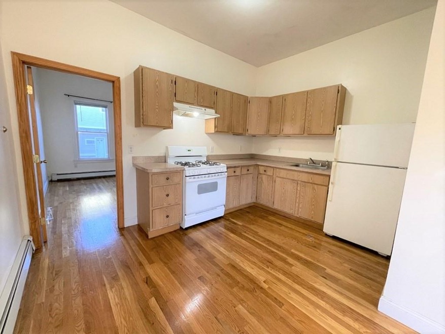 2 Cedar Square unit 1, Cambridge, MA 02140 - photo 1