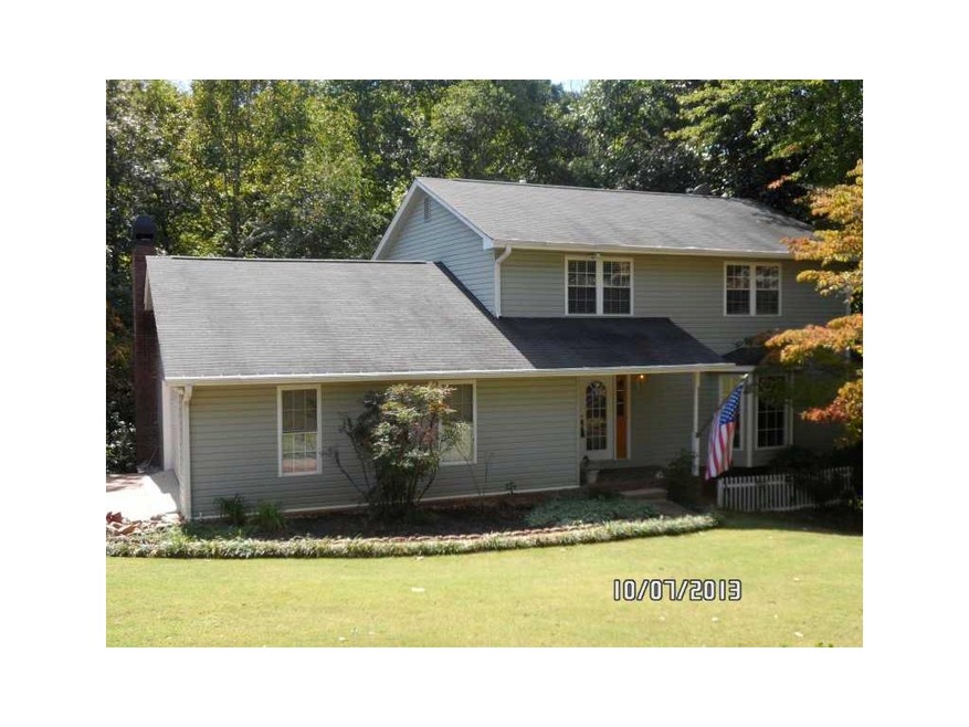 Exterior Front. Well maintained home private cul-d