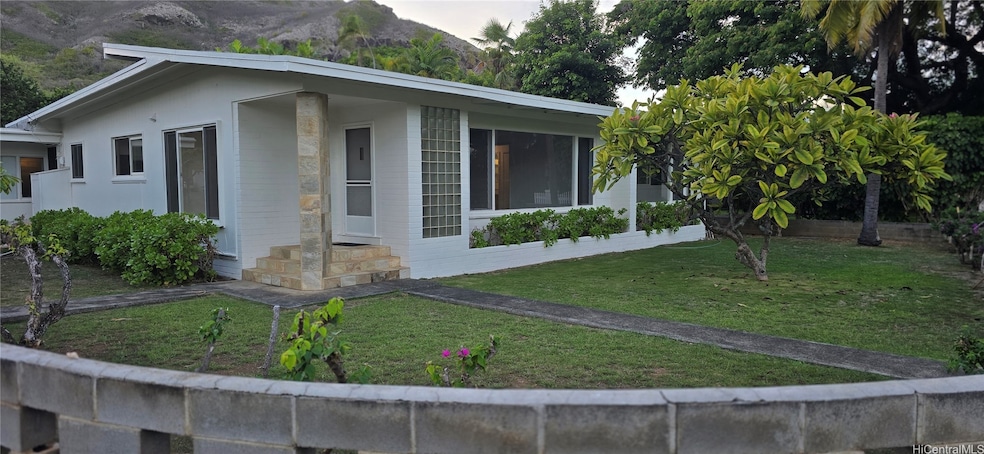 1357 Mokulua Dr, Kailua, HI 96734 - photo 1