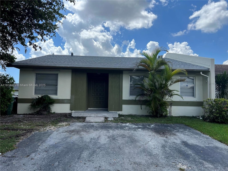 12250 SW 113th Ln unit n/a, Miami, FL 33186 - photo 1