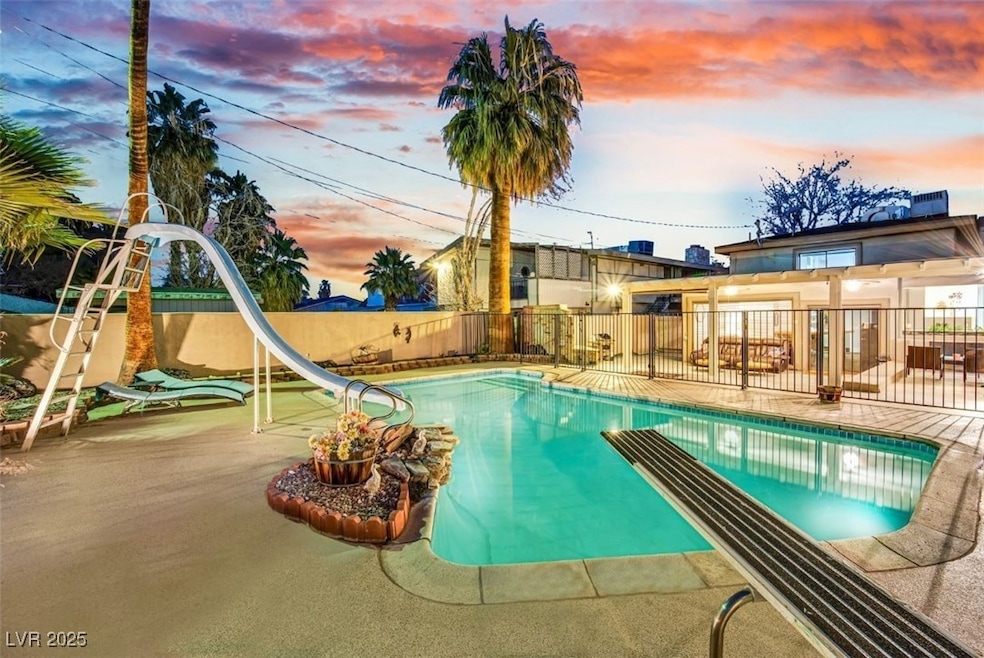 1904 S 16th St, Las Vegas, NV 89104 - photo 1