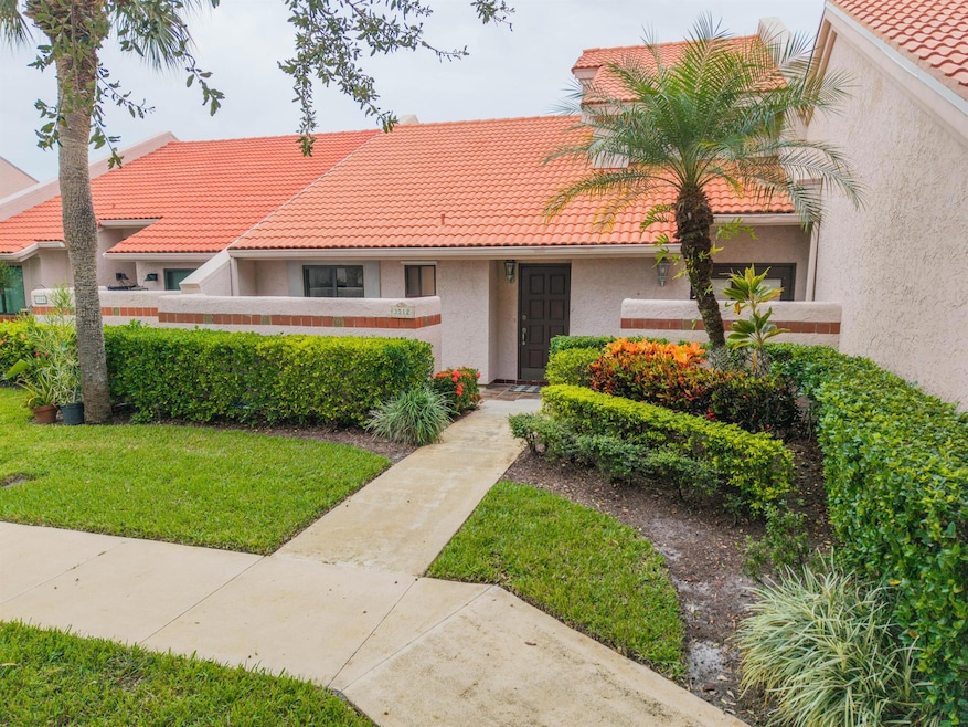 3512 SE Sandpiper Cir, Port Saint Lucie, FL 34952 - photo 1