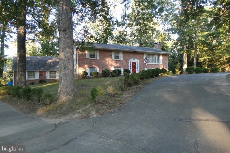 45582 Camelot Ct, Lexington Park, MD 20653 - photo 1