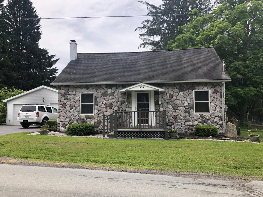 583 Cliff St, Honesdale, PA 18431 - photo 1