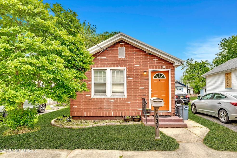 637 Morningside Ave, Union Beach, NJ 07735 - photo 1