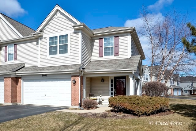 Welcome home! Desireable end unit.