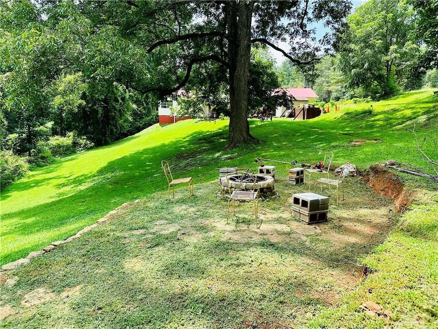 2582 White Sulphur Rd, Gainesville, GA 30501 - photo 1