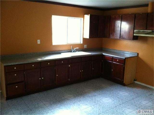 907 W 131st St, Compton, CA 90222 - photo 1