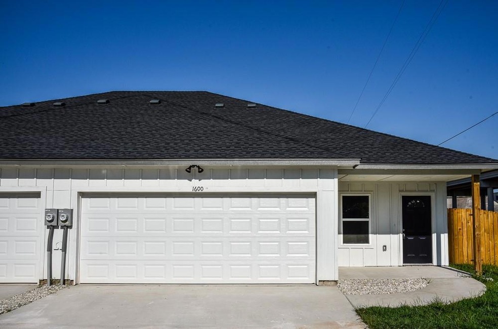 1600 N McDonald Ave, Decatur, TX 76234 - photo 1