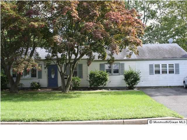 7 Terry Ln, Tinton Falls, NJ 07724 - photo 1