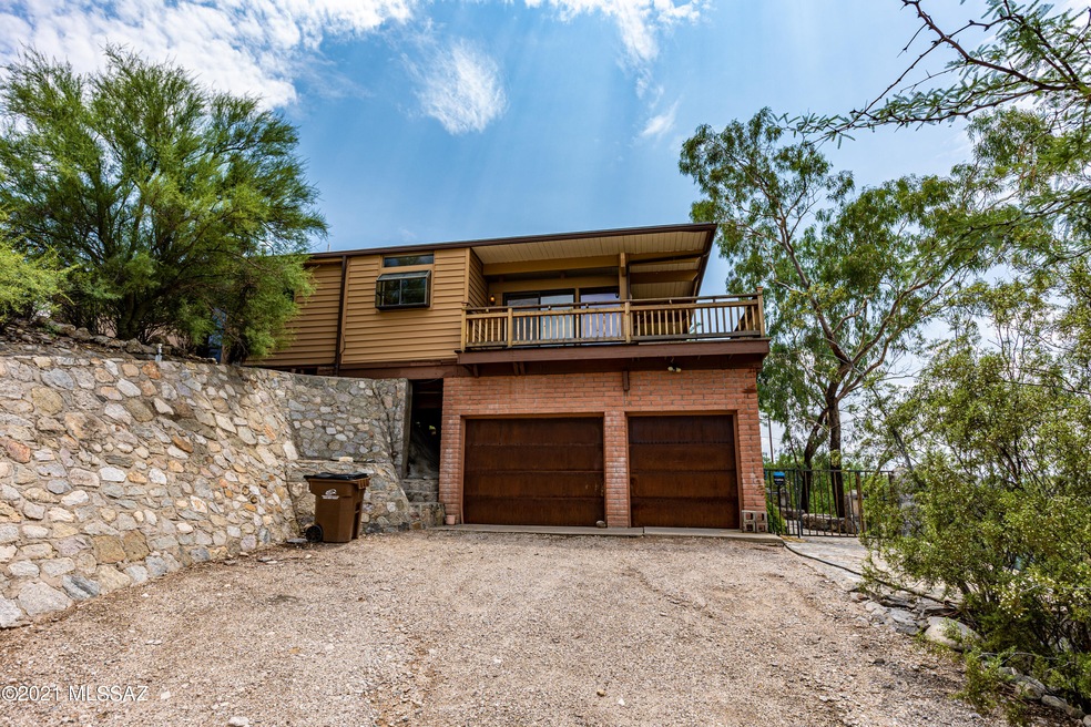 3612 N Camino Blanco Place