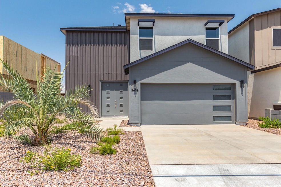 2313 N 27th Place, Phoenix, AZ 85008 - photo 1