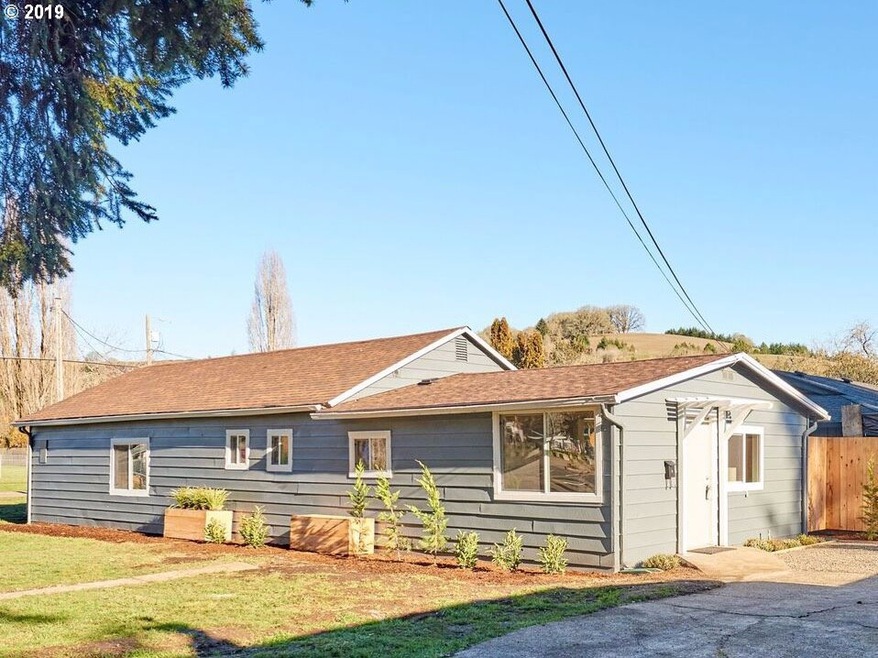 153 NE Box St, Sheridan, OR 97378 - photo 1