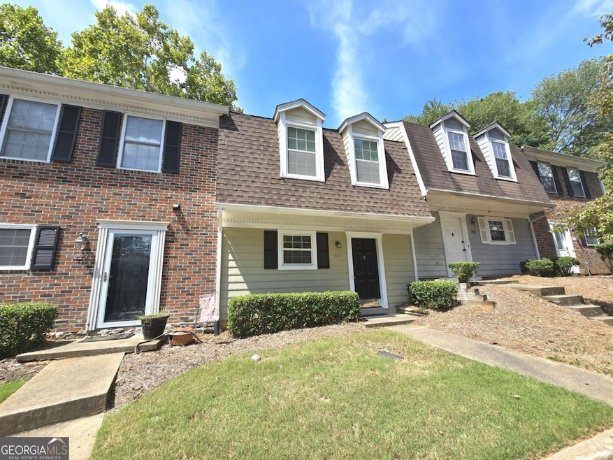 227 Quail Run, Roswell, GA 30076 - photo 1