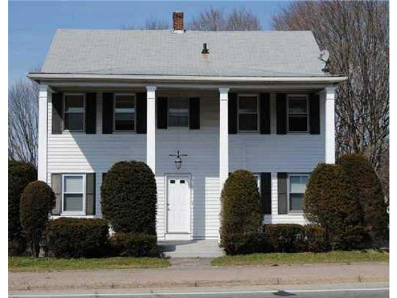 1573 Centerville Rd unit 2nd Floor, Warwick, RI 02886 - photo 1