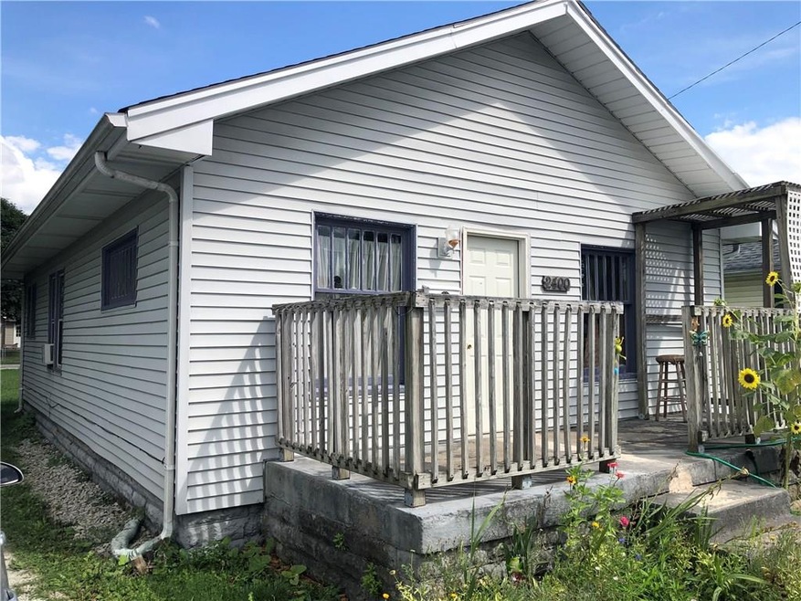 2400 Main St, Anderson, IN 46016 - photo 1