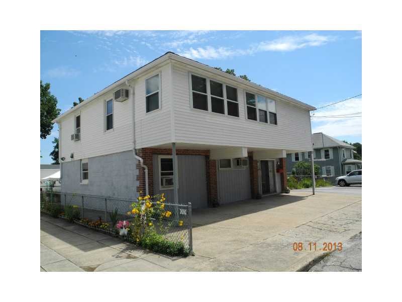 205 Andrews Ave, West Warwick, RI 02893 - photo 1