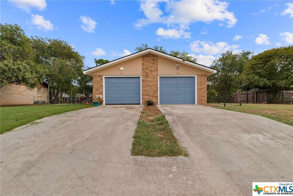 1312 Summerwood Dr, New Braunfels, TX 78130 - photo 1