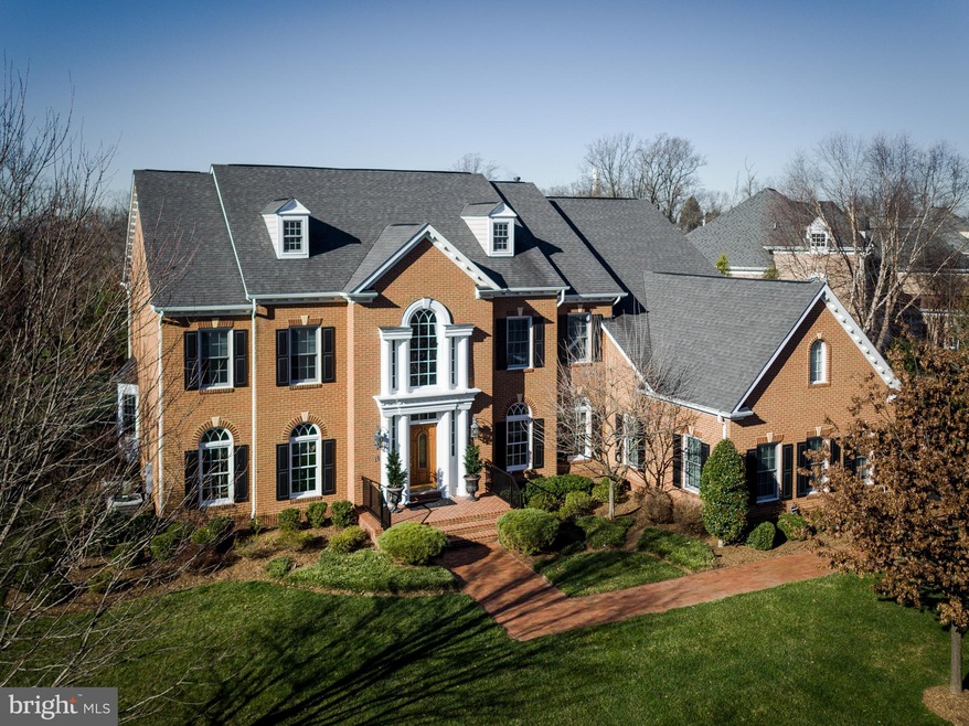 11613 Cedar Chase Rd, Herndon, VA 20170 - photo 1