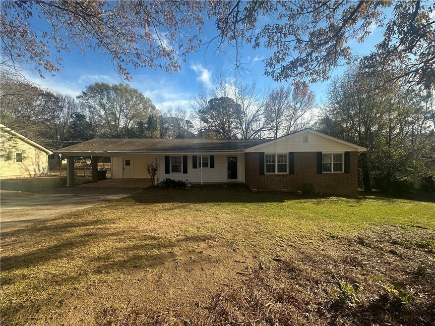 2353 Robin Ridge Dr, Dacula, GA 30019 - photo 1