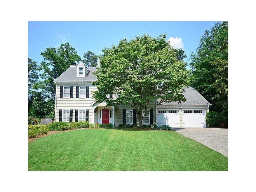 Exterior Front. Great Curb Appeal in Terrific Swim