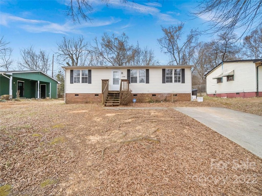 1246 Suncrest Ave, Statesville, NC 28677 - photo 1