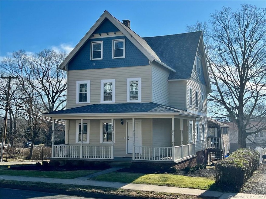 23 E Main St unit 3, Branford, CT 06405 - photo 1