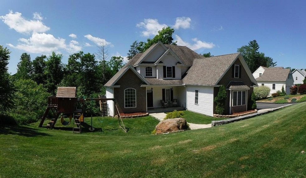 Front view of home