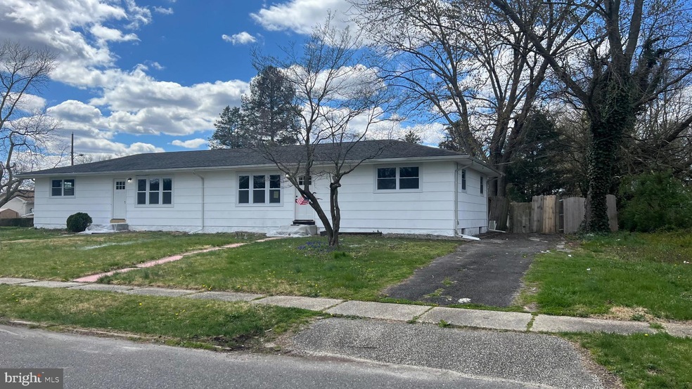 302 Mayfair Ave, Washington Township, NJ 08080 - photo 1