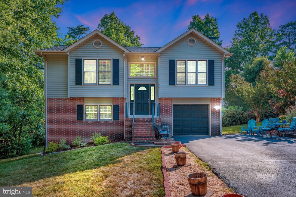 6703 Shallow Creek Ct, Spotsylvania, VA 22553 - photo 1