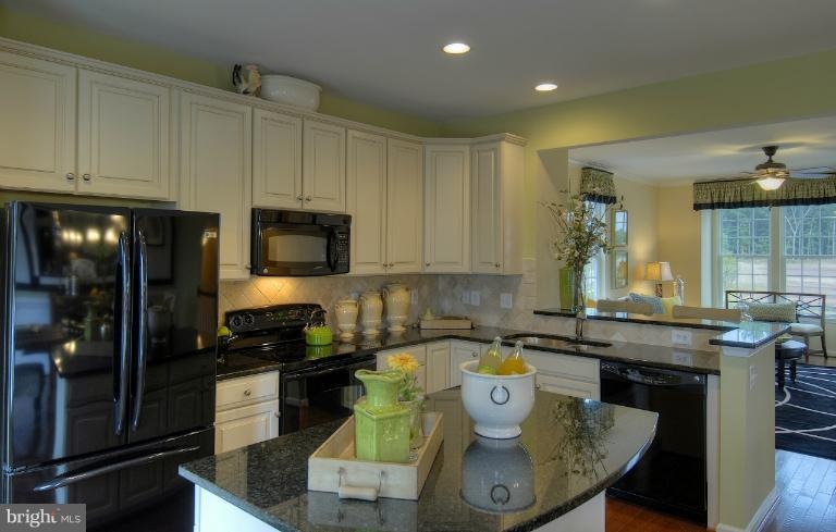 7598 Willow Bottom Rd, Sykesville, MD 21784 - photo 1