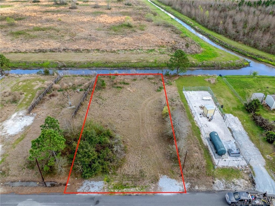 7313 Flounder Dr, Lake Charles, LA 70605 - photo 1