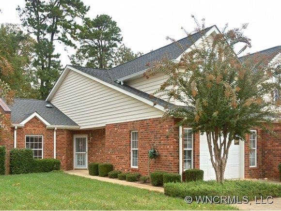 205 Forrestwood Ct, Hendersonville, NC 28792 - photo 1