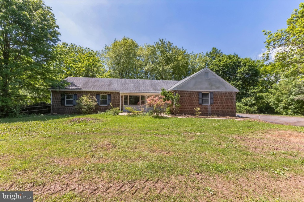 476 Pughtown Rd, Spring City, PA 19475 - photo 1