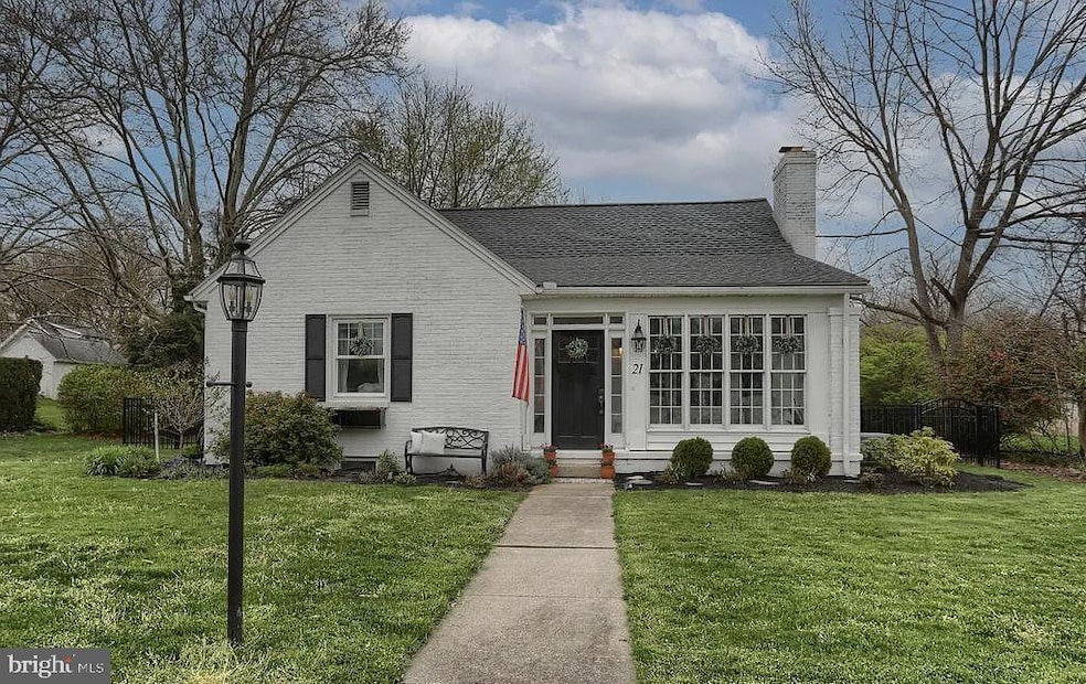 21 W Governor Rd, Hershey, PA 17033 - photo 1