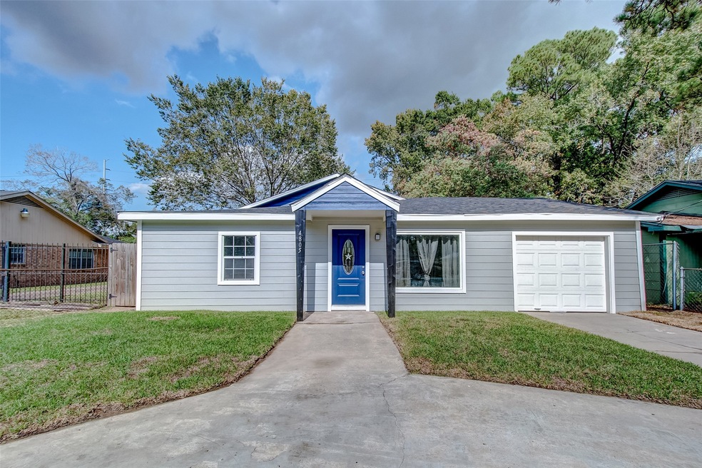 4805 Fitch St, Houston, TX 77016 - photo 1