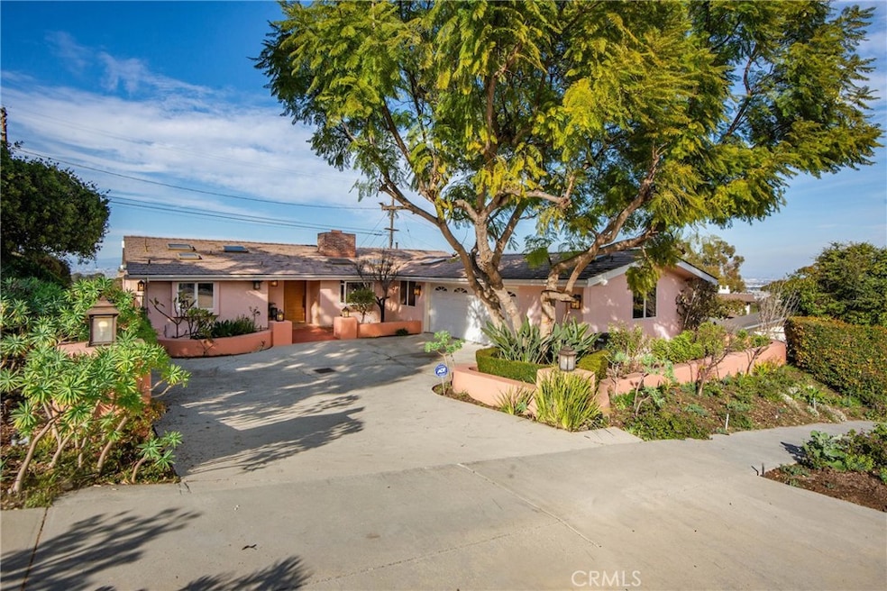 Sold $1,875,000 • Co-Listing Agent