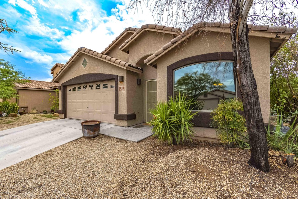 7130 S Oakbank Dr__010