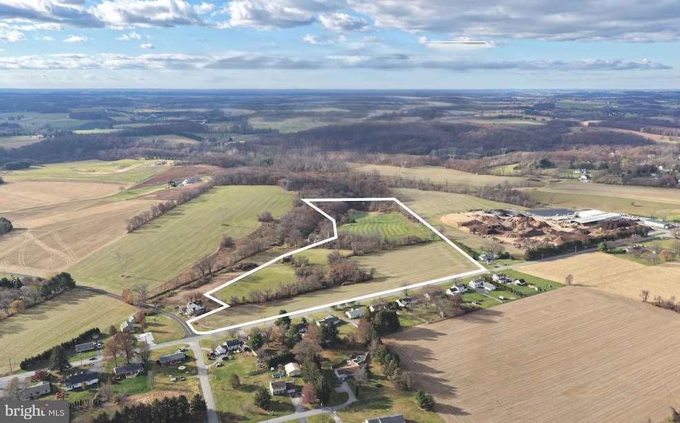 3050 Strasburg Rd, Coatesville, PA 19320 - photo 1