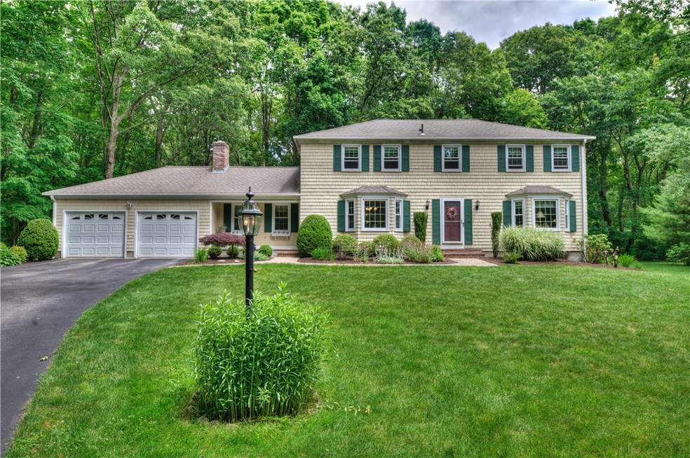Colonial built 1979.