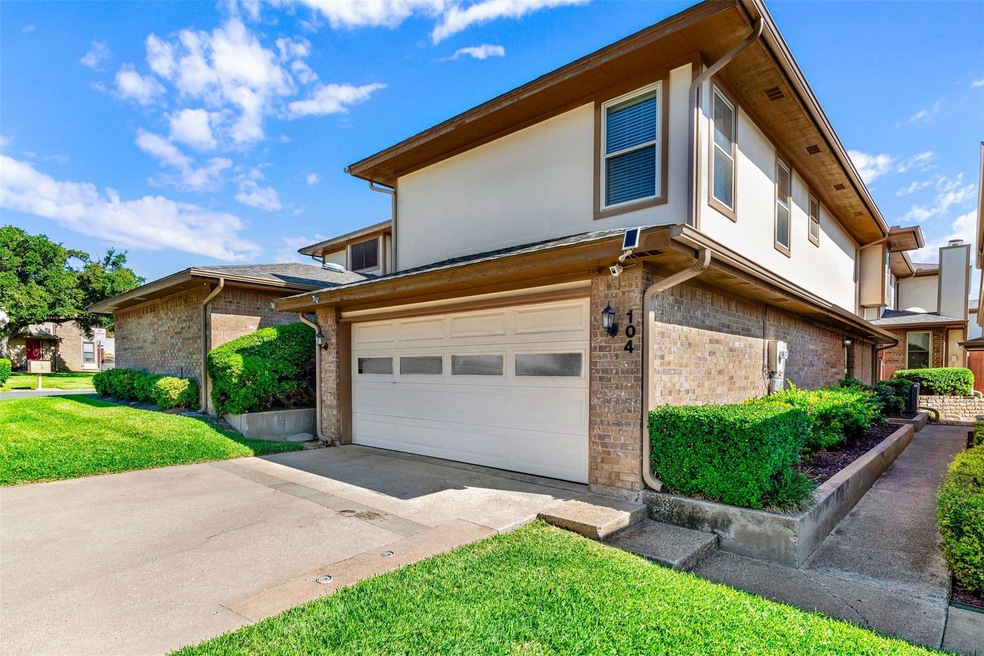 104 Morrow Dr, Bedford, TX 76021 - photo 1