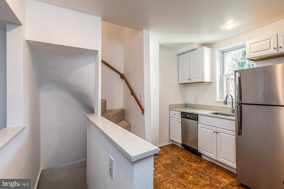 506 Wyeth St, Baltimore, MD 21230 - photo 1