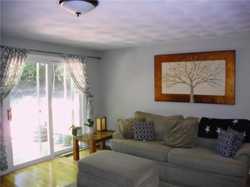 450 Providence St unit 19, West Warwick, RI 02893 - photo 1